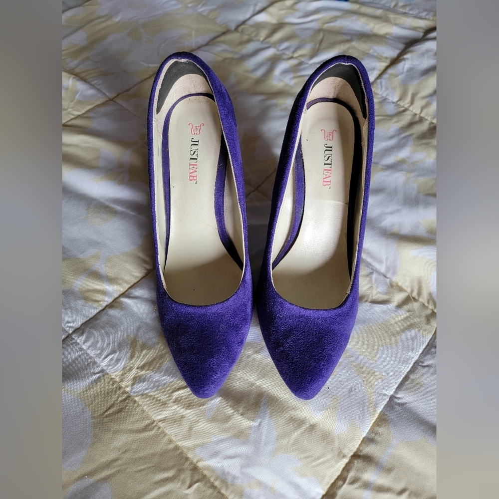 Purple Pumps